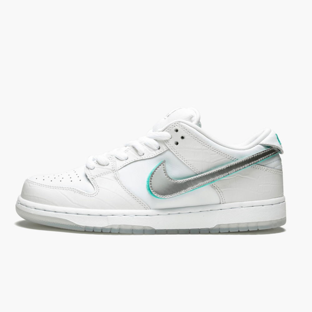 Diamond Supply Co. x Dunk Low Pro SB "White Diamond"