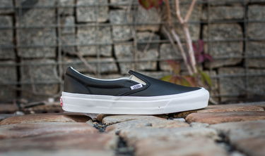 Tenisky a topánky Vans OG Classic Slip-On VLT Čierna | VN000UDF1NS, 2