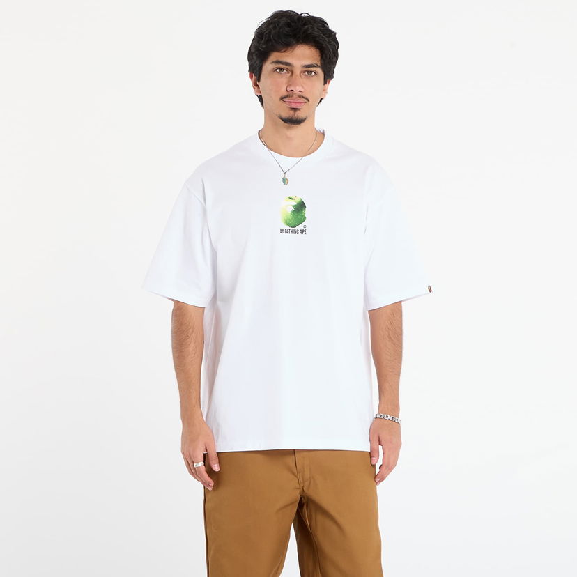 Tričko BAPE A BATHING APE Apple Graphic Relaxed Fit Tee Biela | 001TEL801308MWHT