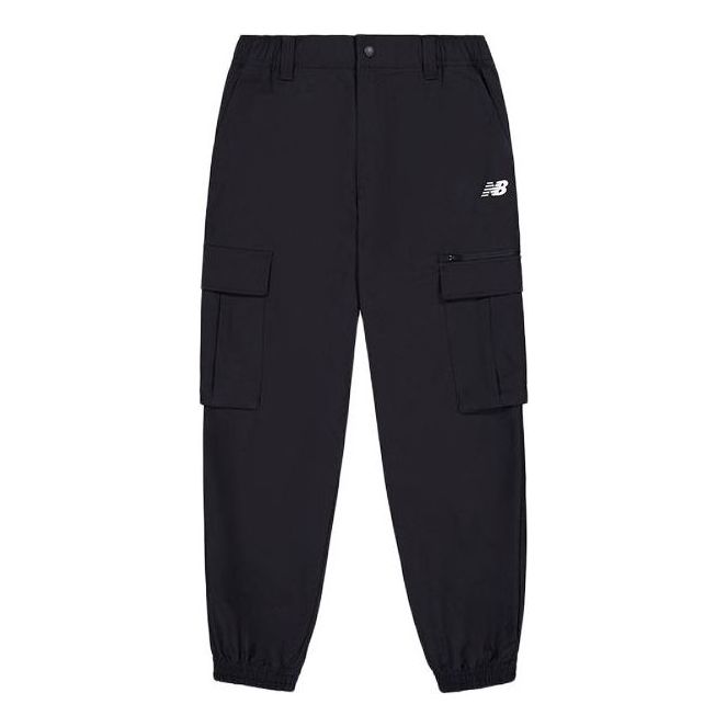 Cargo nohavice New Balance Woven Track Pants with Logo Čierna | NTE22071-BK