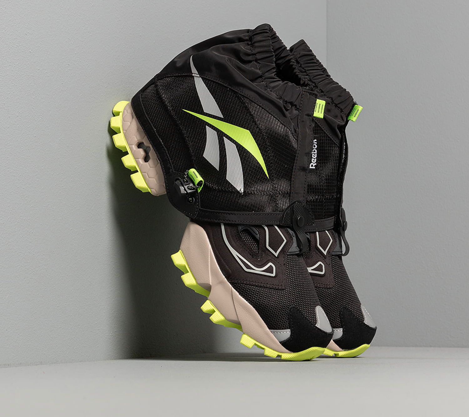 Tenisky a topánky Reebok Instapump Fury Trail Čierna | EG3571, 1