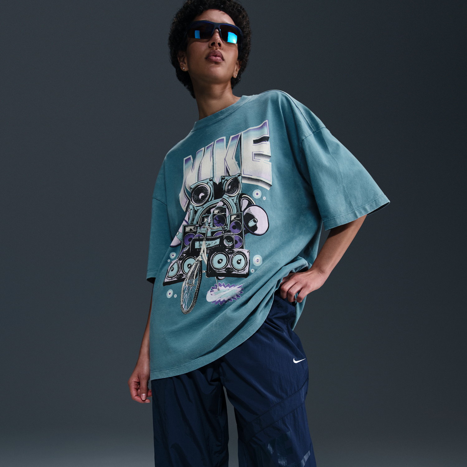 Tričko Nike Nike Sportswear Essential Loose Fit Short-Sleeve T-Shirt Zelené | HF9691-006, 1