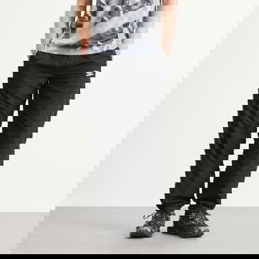 Nohavice Umbro Relaxed Track Pants Čierna | 66701U-060, 2