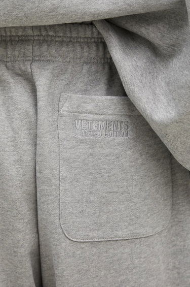 Tepláky VETEMENTS Embroidered Logo Sweatpants Šedá | UA66SP630G, 3