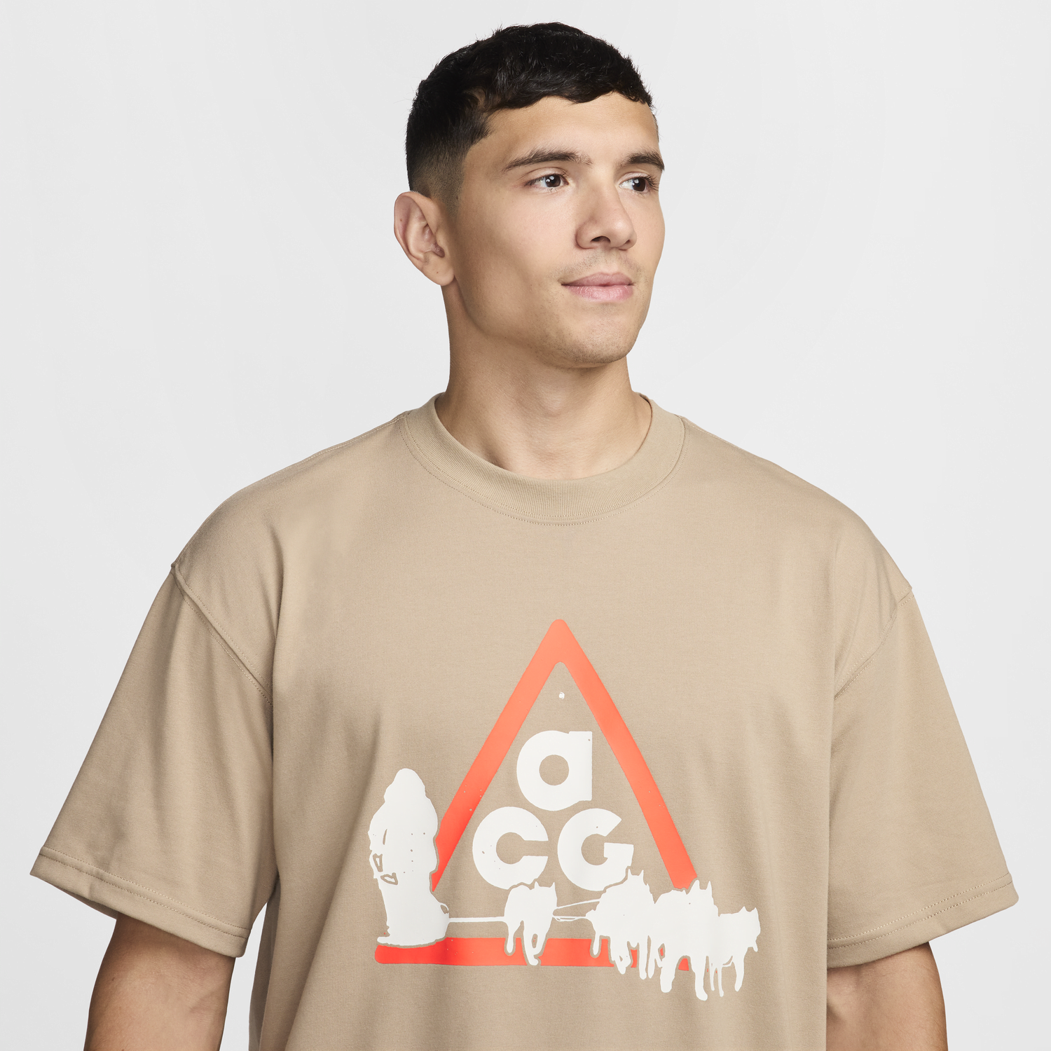 Tričko Nike ACG OC Dog Sled T-shirt in Khaki, Size Large | END. Clothing Béžová | FZ5277-247, 1