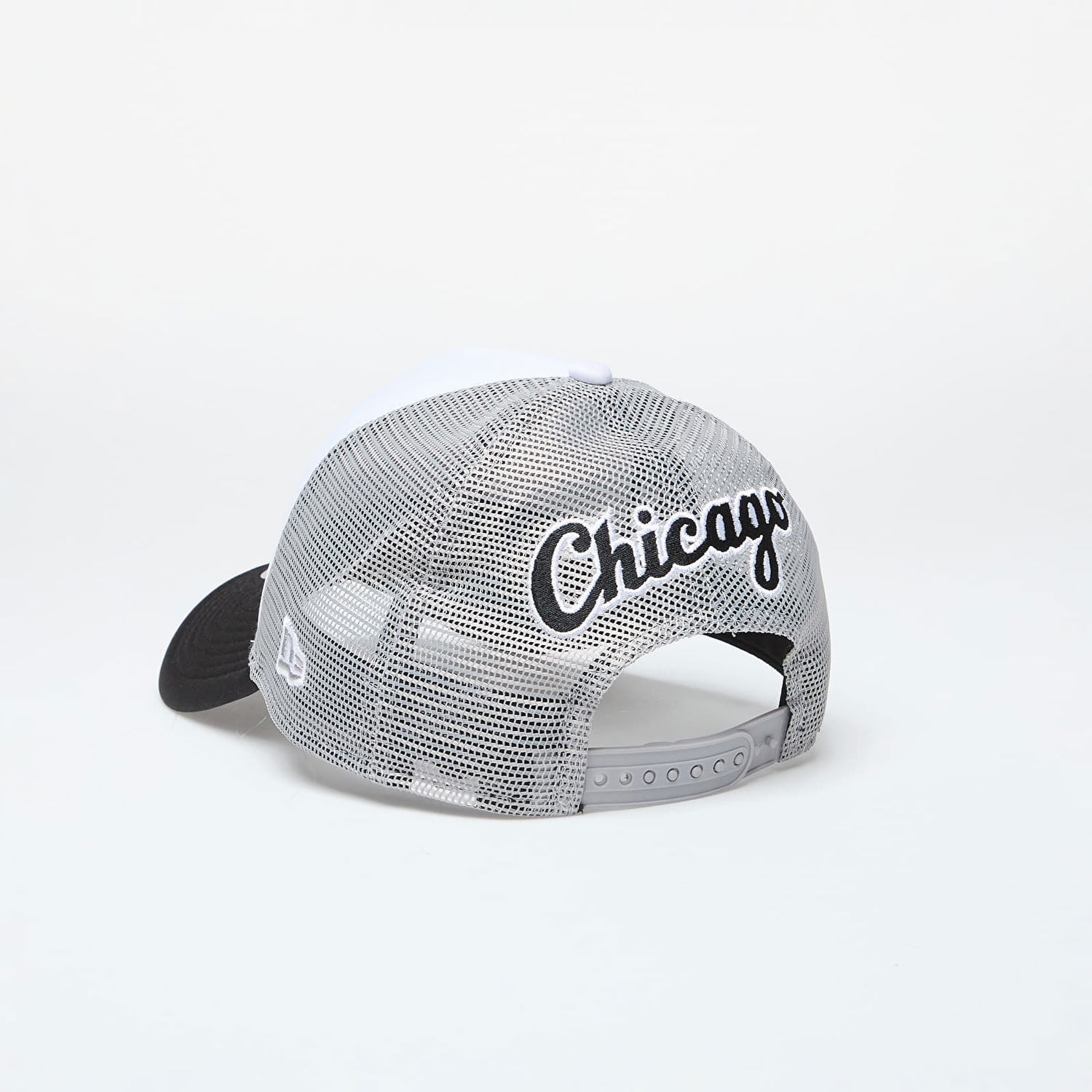 Šiltovka New Era Cap Chicago White Sox 9Forty Trucker Black/ Gray Biela | 60503528, 1
