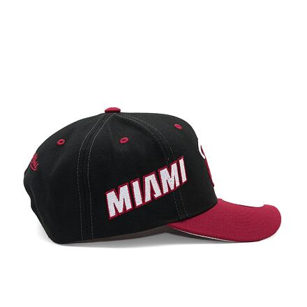 Šiltovka Mitchell & Ness Overbite Pro Snapback Miami Heat Black Červená | HHSS7310-MHEYYPPPBLCK, 1