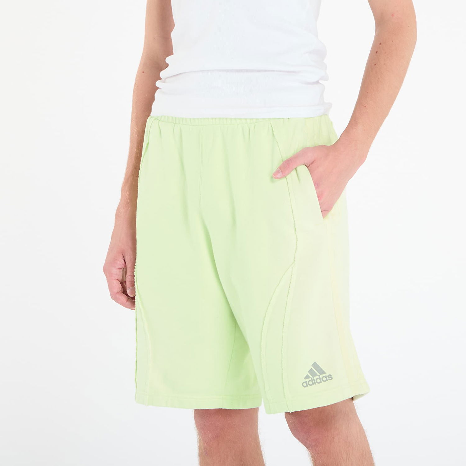Šortky adidas Originals Adilenium Season 4 Teamgeist Fleece Shorts Zelené | KF8530, 1