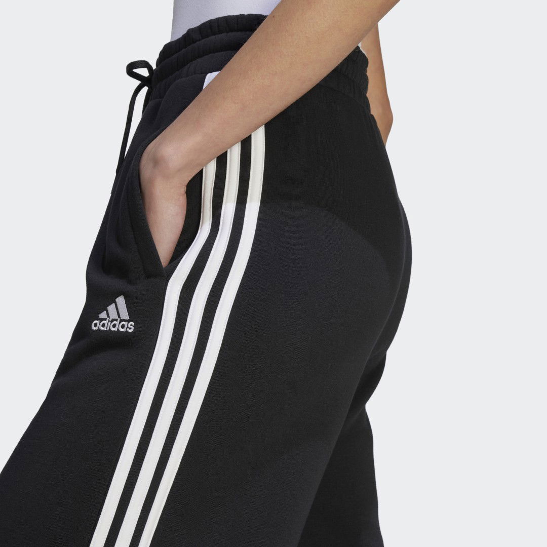 Essentials 3-Stripes French Terry Wide Joggers