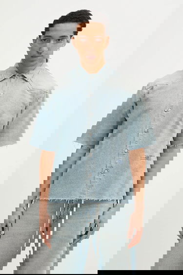 Košeľa Maison Margiela MM6 Maison Margiela Relaxed Fit Short Sleeve Denim Shirt with Classic Collar and Raw Hem Modrá | SH0DR0006, 0