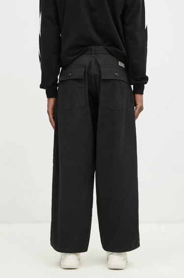 Cargo nohavice Neighborhood NEIGHBORHOOD Cotton Pleated Trousers Čierna | 242AQNH.PTM02, 2