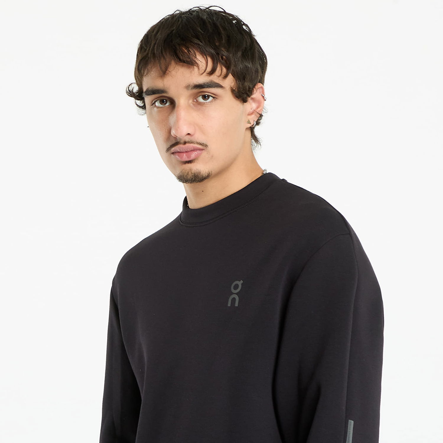 Mikina On Running Focus Tech Crew Sweatshirt Čierna | 1MF30310553 M, 1
