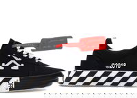 Vulc Low Black (Updated Stripes)