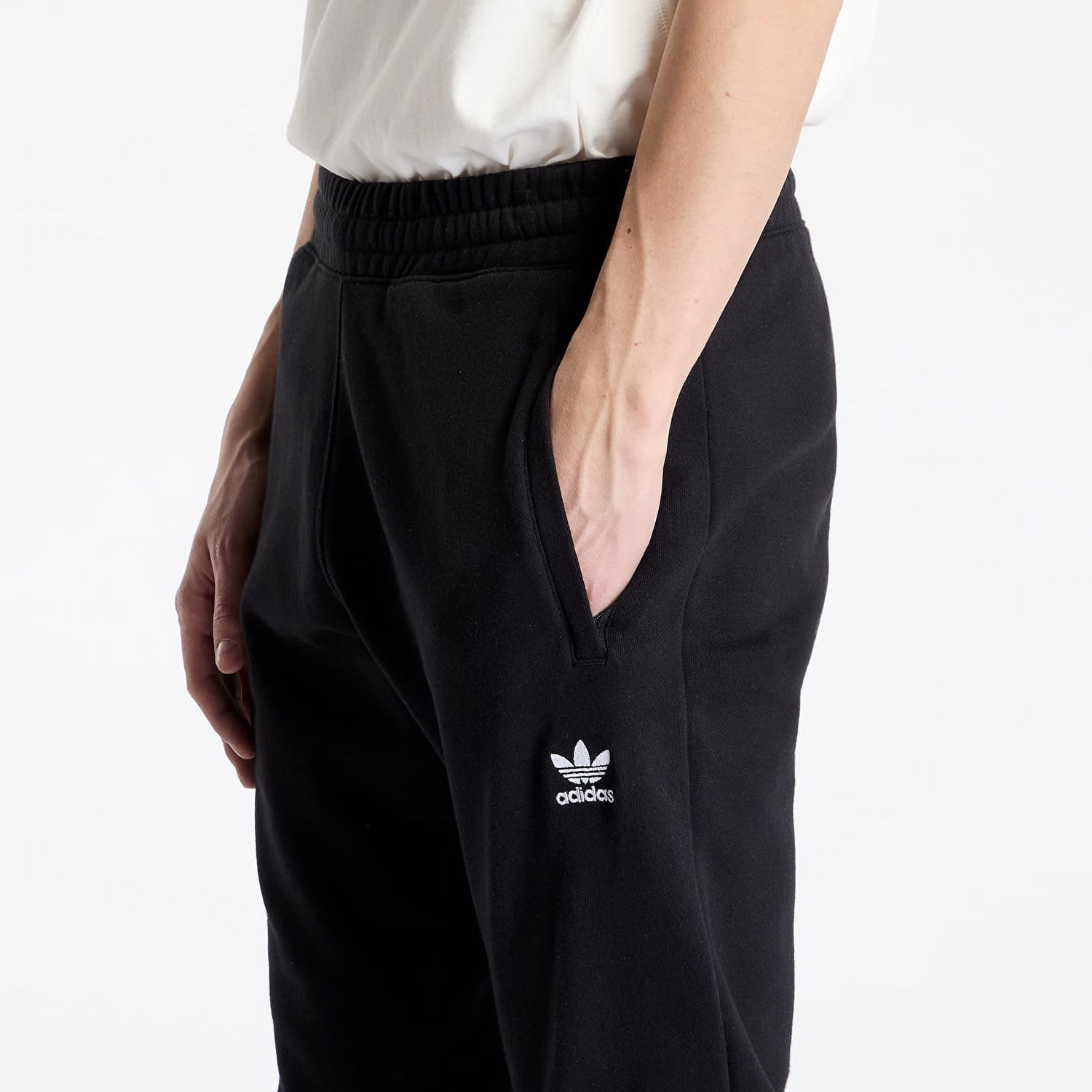 Tepláky adidas Originals adidas Trefoil Essentials French Terry Sweatpants Čierna | JD2422, 1