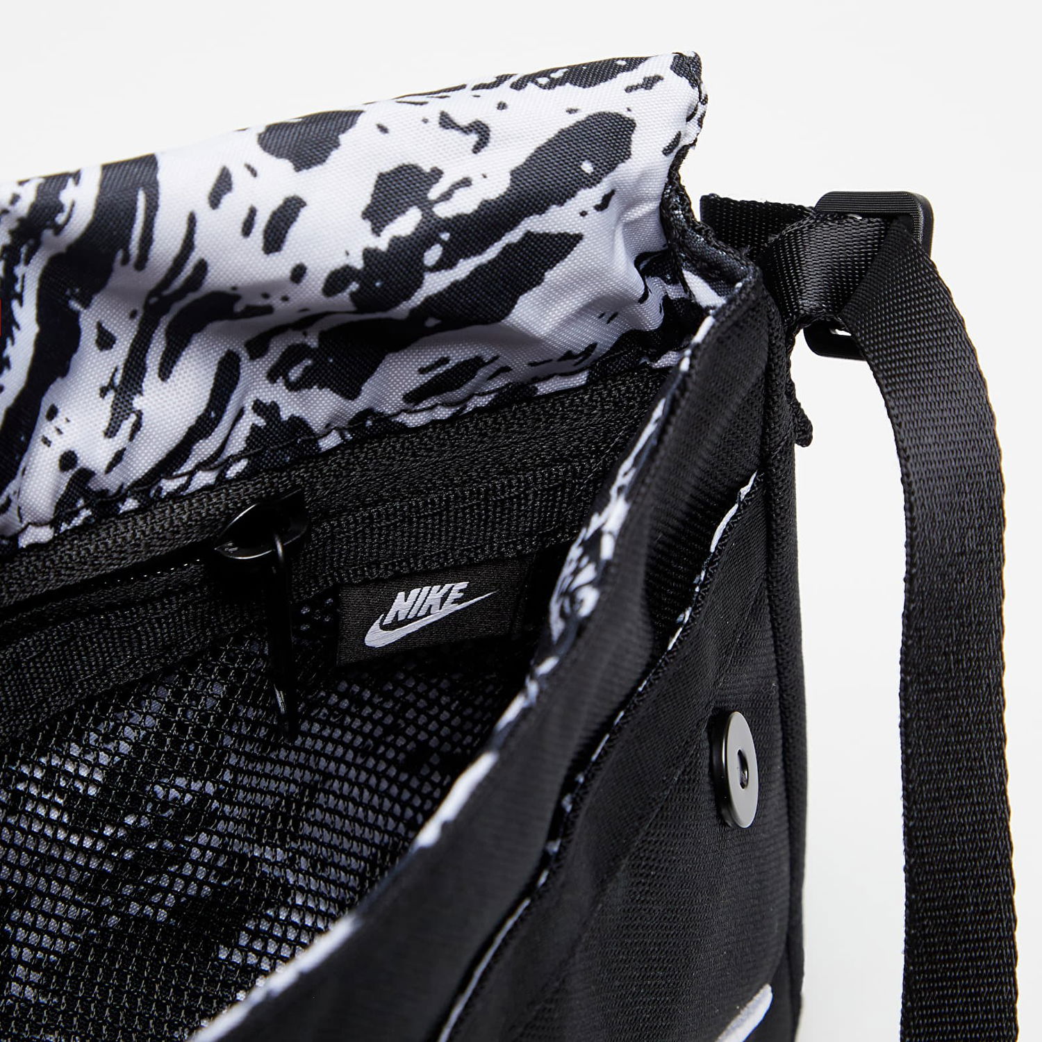 Taška cez rameno Nike Sportswear Futura 365 Crossbody Bag Čierna | DQ5915-010, 1