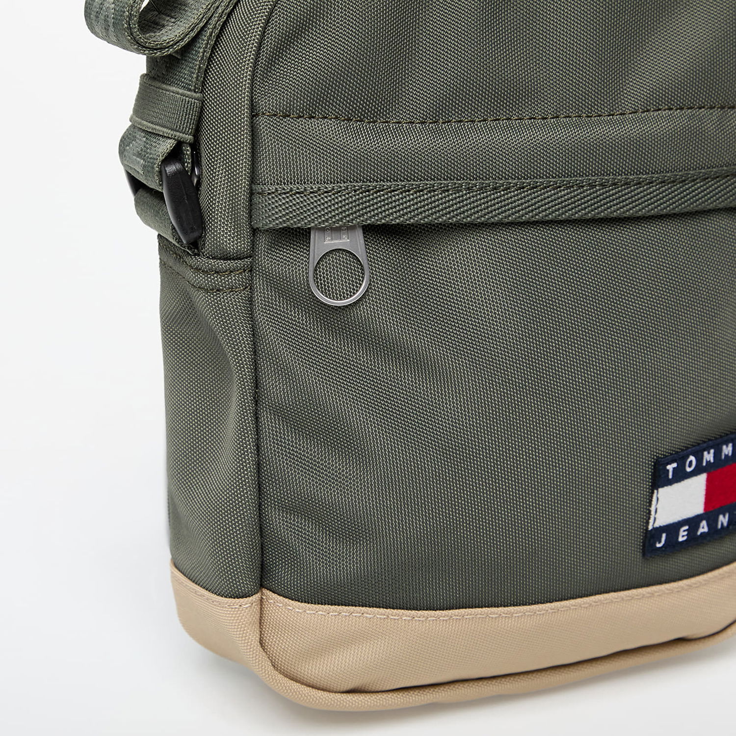 Taška cez rameno Tommy Hilfiger Tommy Jeans Ess Daily Square Bag Zelené | AM0AM13265 MRH, 1