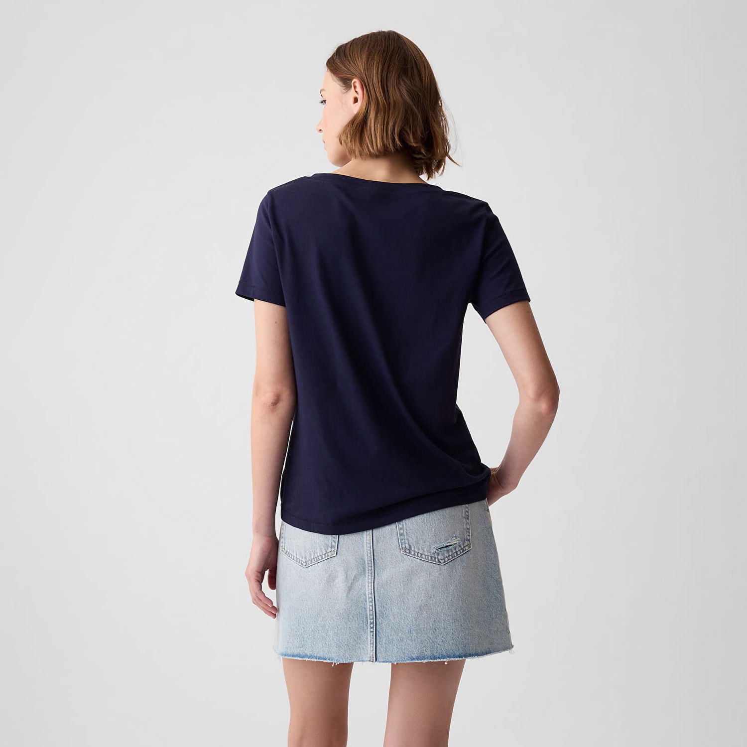 Tričko GAP Basic V-Neck Tee Navy Uniform Navy | 740140-06, 1