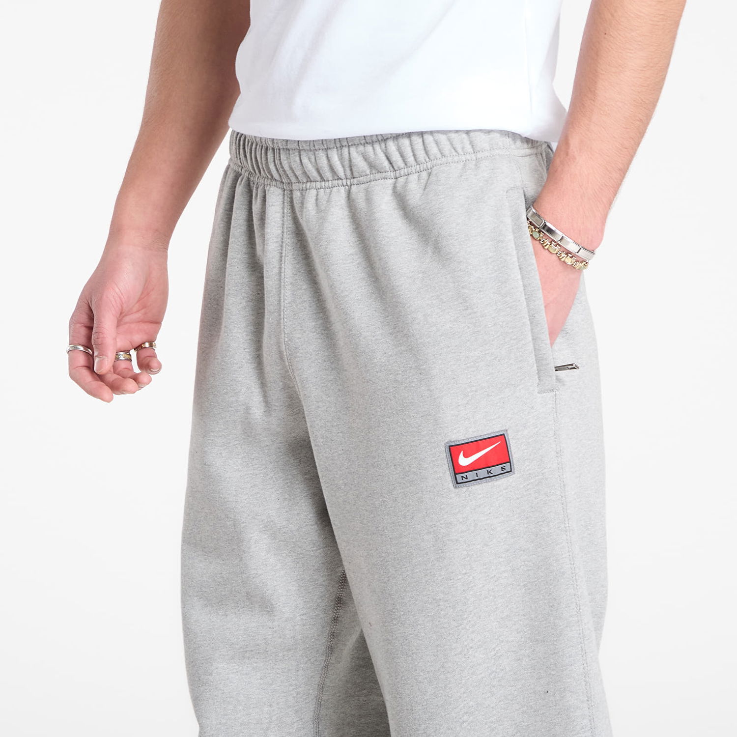 Tepláky Nike Solo Swoosh Fleece Open-Hem Sweatpants Šedá | IO0675-063, 1