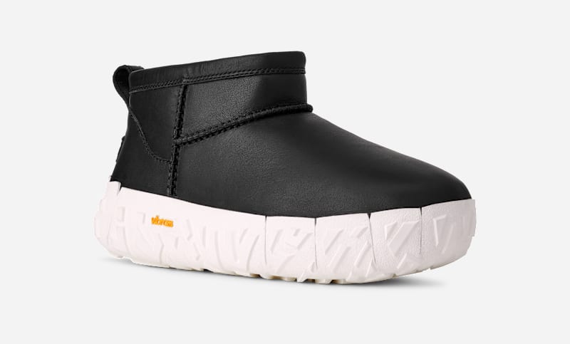 Tenisky a topánky UGG Classic Ultra Mini Wrap Tech Boot Čierna | 1171215-BKJ, 1