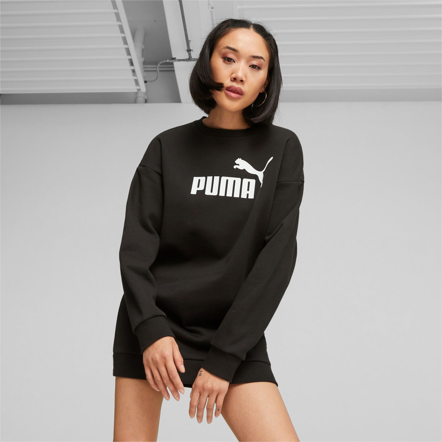 Šaty Puma ESS+ Crew Kleid Čierna | 677201_01, 1