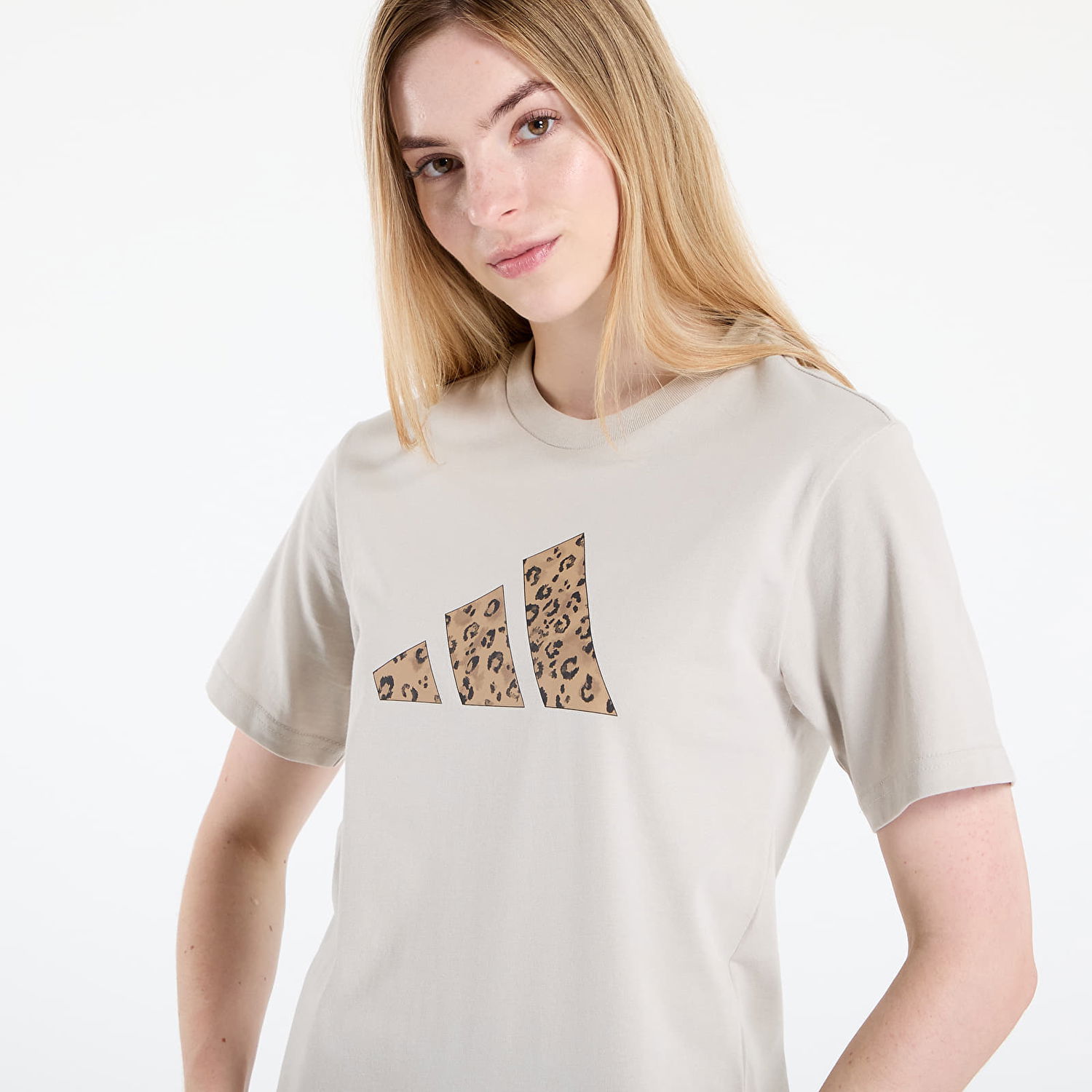 Tričko adidas Performance Animal Print Graphic T-Shirt Béžová | JM4423, 1