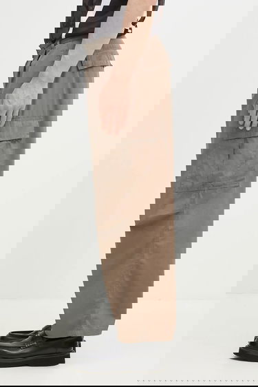 Cargo nohavice Carhartt WIP Cole Pleated Cargo Cotton Pants Hnedá | I030477.1YJ02, 1