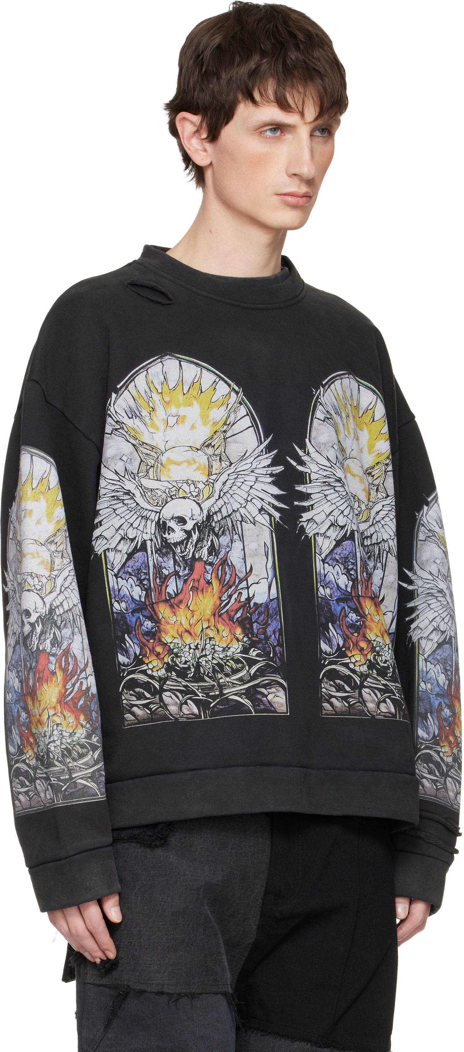 Mikina Who Decides War Distressed Stained Glass Winged Skull Flame Pullover Sweatshirt Čierna | 1110580002FW25, 1