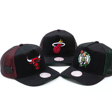 Šiltovka Mitchell & Ness Mitchell & Ness NBA Tremor Trucker Snapback Chicago Bulls Čierna | HT11505-CBUBLCK, 5