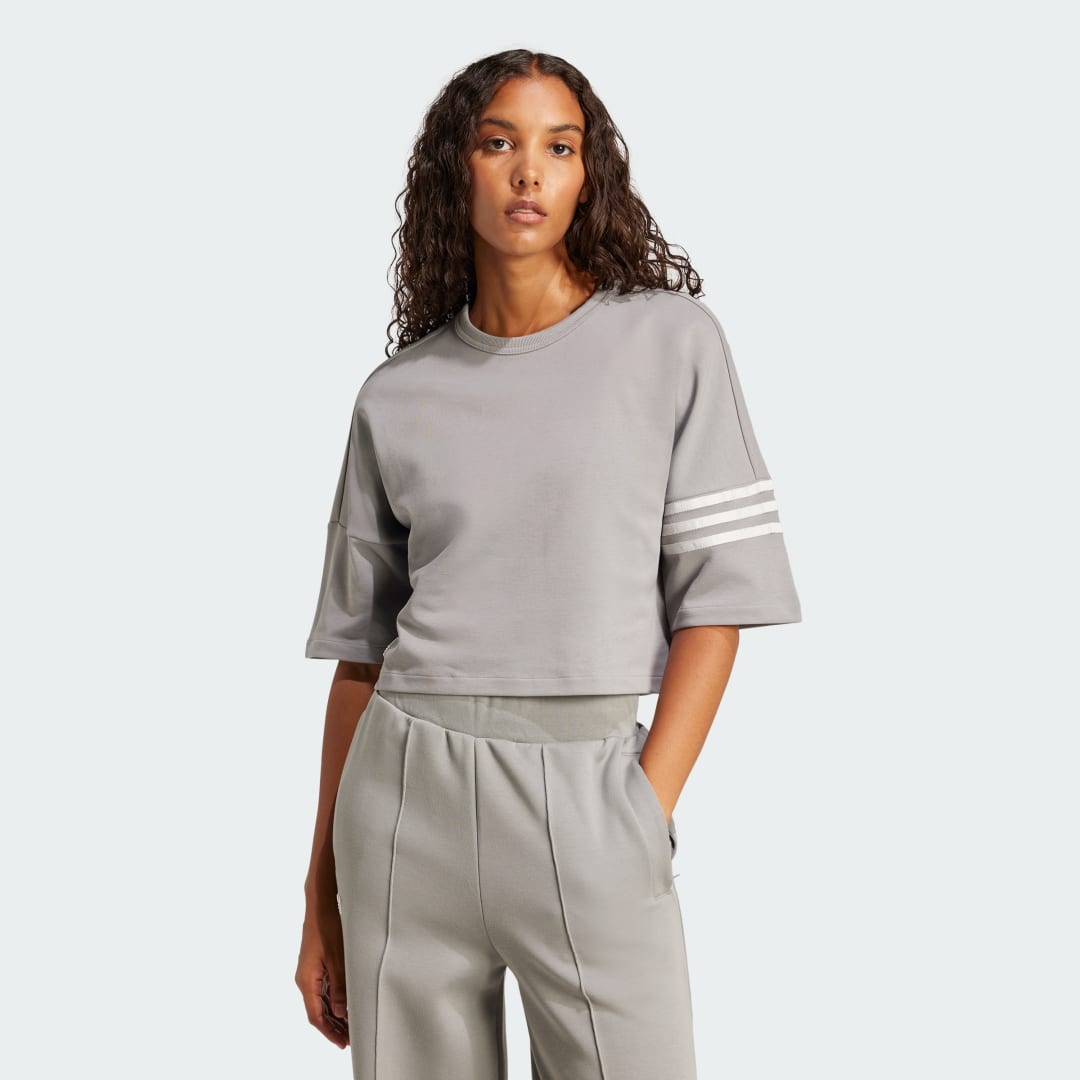 Neuclassics Cropped Three Stripe Sweatshirt