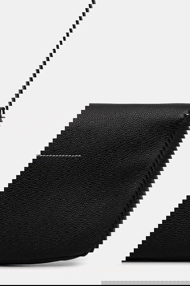 Kabelka Maison Margiela MM6 Maison Margiela Leather Envelope Handbag Čierna | SB5ZH0023.P7255.T8013, 2