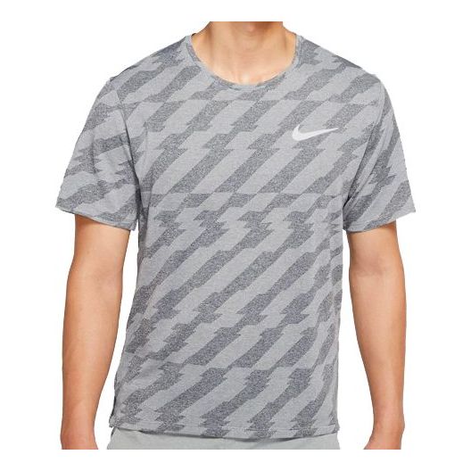 Tričko Nike Dri-Fit Miler Future Fast Running T-Shirt Šedá | CU5458-010