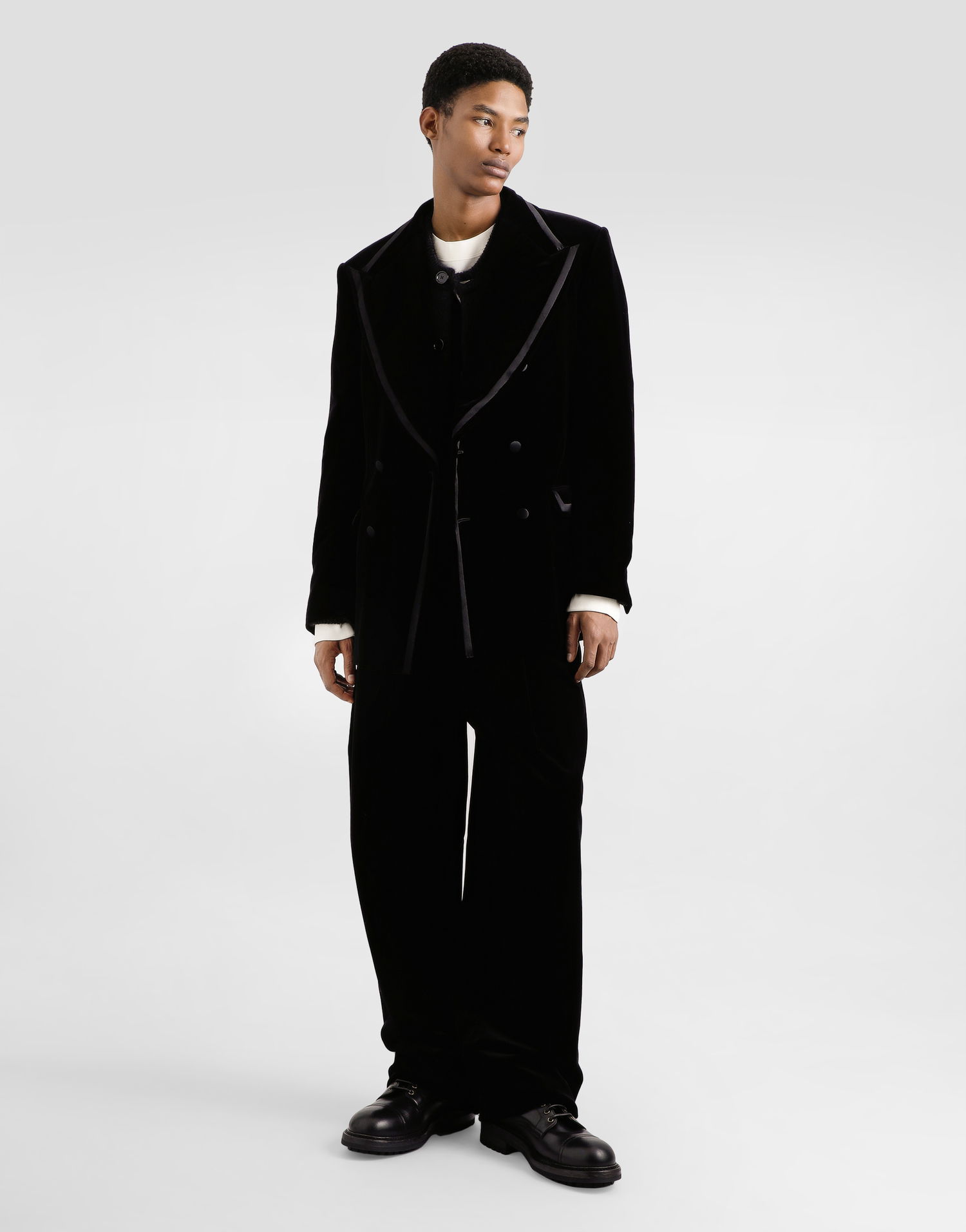 Nohavice Dolce & Gabbana Dolce & Gabbana Smooth Velvet Trousers Čierna | GP0N5TFUVG7N0000, 1