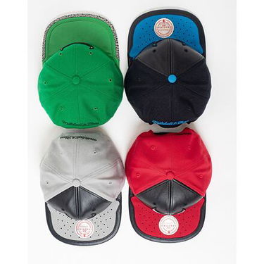 Šiltovka Mitchell & Ness Mitchell & Ness Day One Snapback Chicago Bulls Hat Čierna | 6HSSMM19224-CBUBKRY, 6