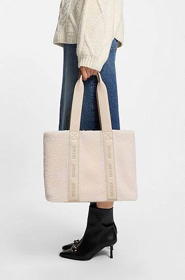 Tote bag BOSS Faux-shearling tote bag with logo straps Béžová | 50552302, 1