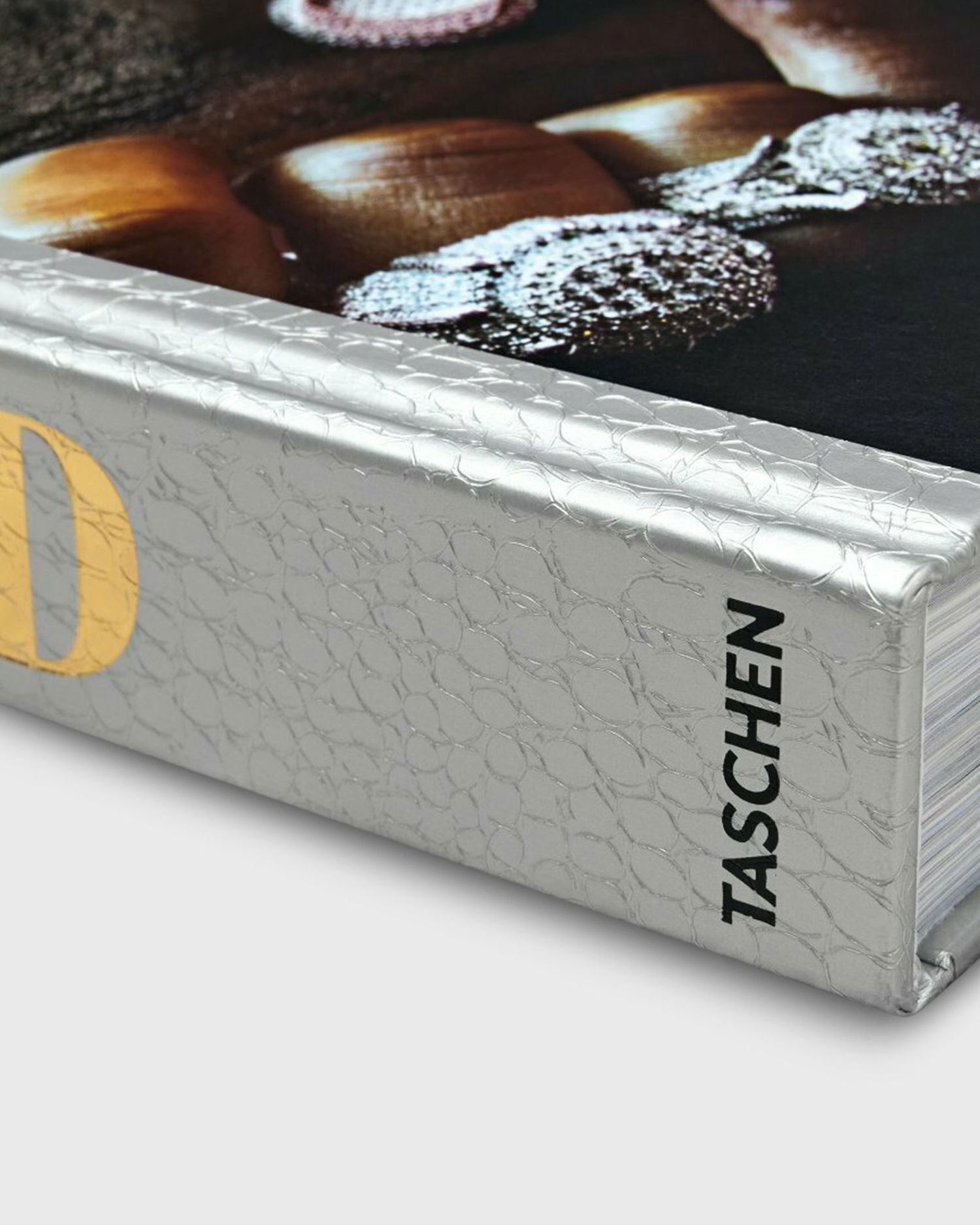 Kniha a časopis TASCHEN Books Ice Cold. A Hip-Hop Jewelry History Metalická | 9783836584975, 1