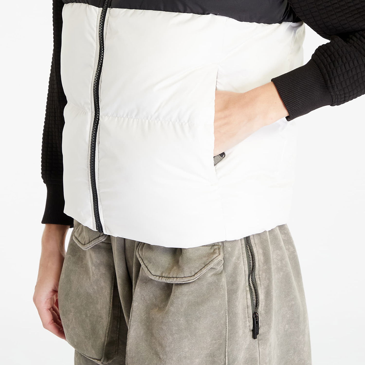 Vesta The North Face Saikuru Vest Gardenia White/ TNF Black Biela | NF0A853OQ4C1, 1