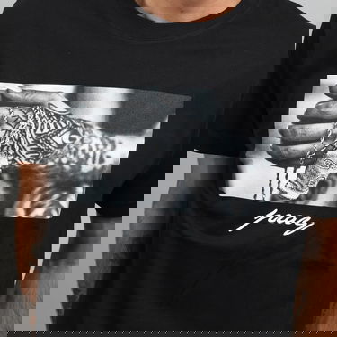 Tričko Urban Classics Pray 2.0 Tee Čierna | MT471 black, 2