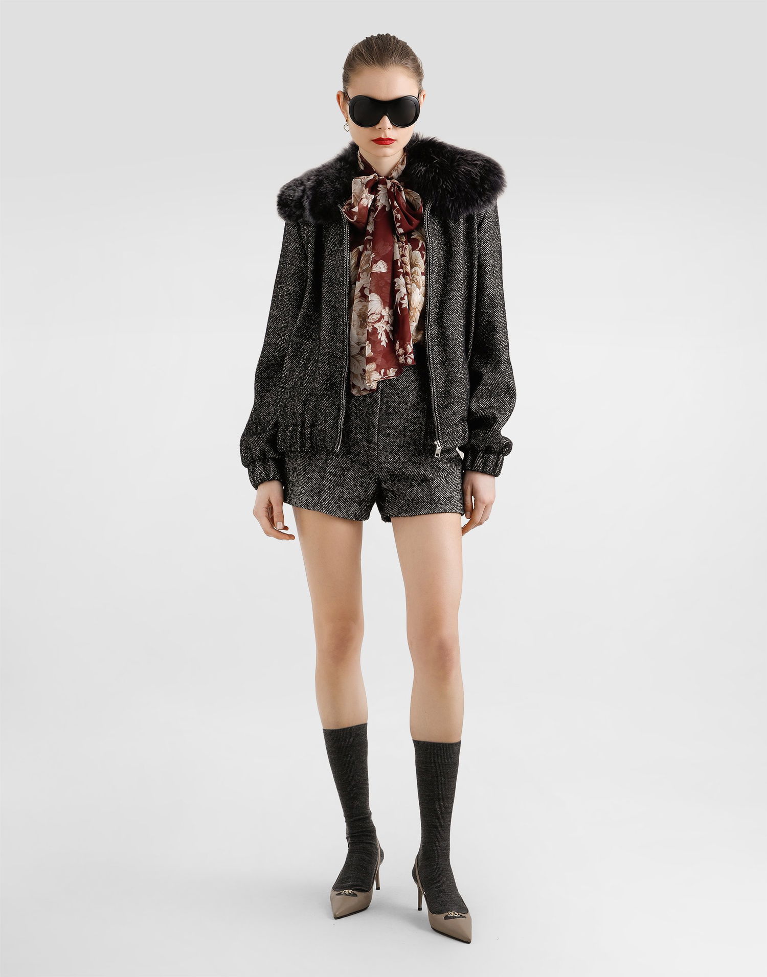 Šortky Dolce & Gabbana Dolce & Gabbana Chevron Wool Blend Shorts Šedá | FTDDYTFCZAGS8030, 1