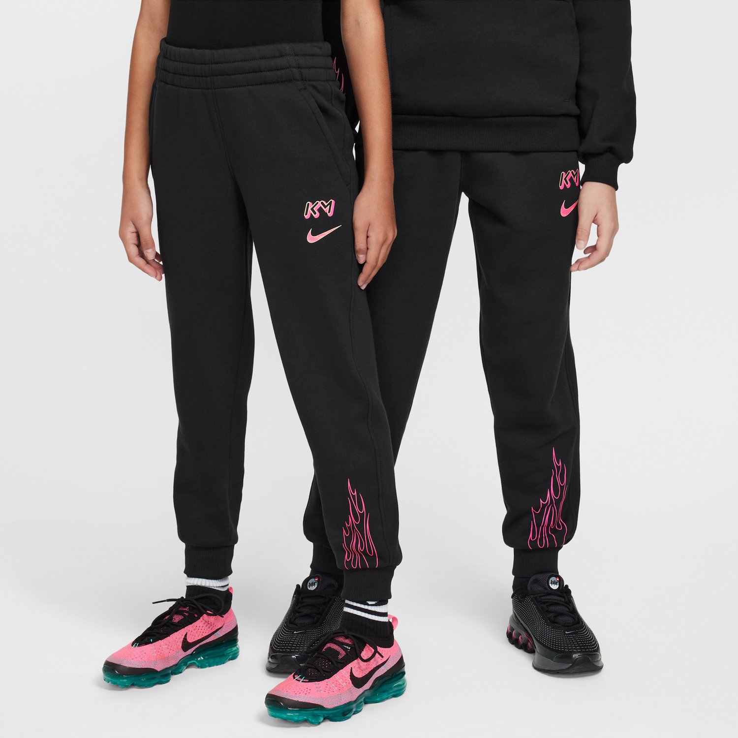 Tepláky Nike Kylian Mbappé Club Fleece Older Kids' Pants Čierna | HQ3686-010, 0