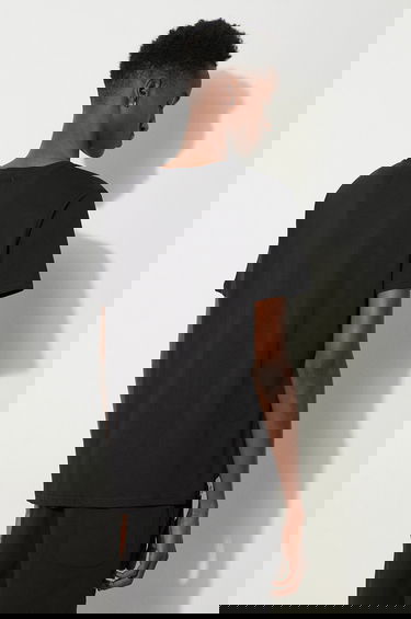 Tričko Alpha Industries T-Shirt With Print Čierna | 118529.649, 3