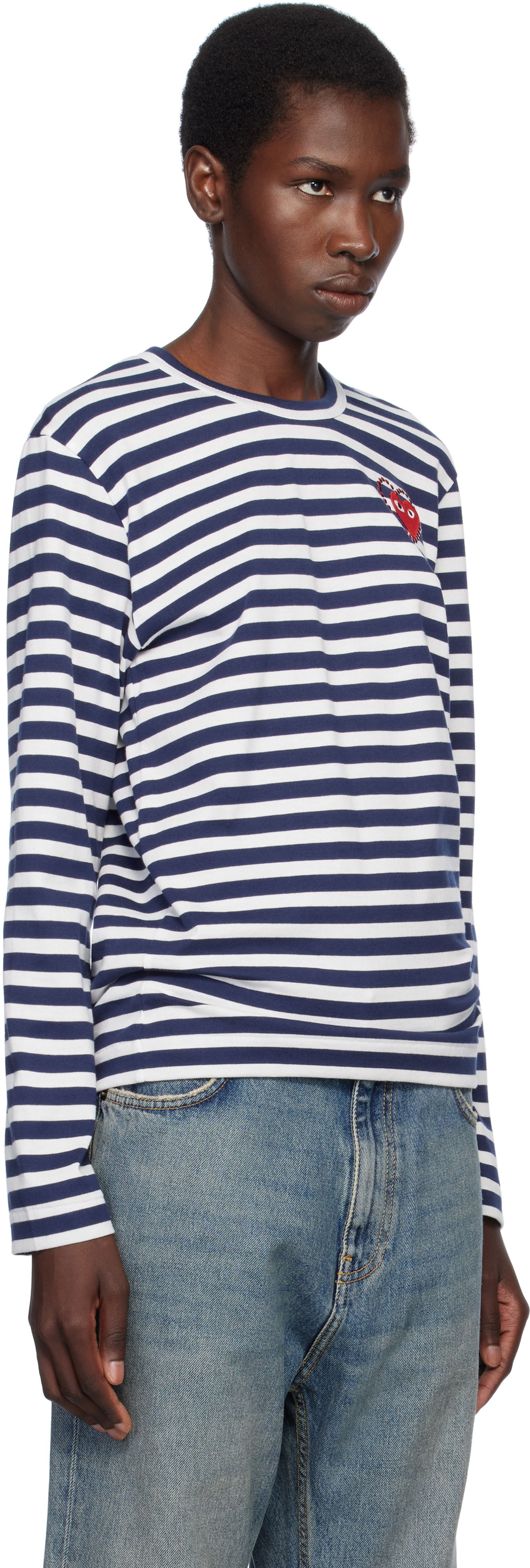 Sveter Comme des Garçons COMME des GARÇONS PLAY Striped Long Sleeve T-Shirt with Red Heart Emblem Navy | AX-T806-051, 1