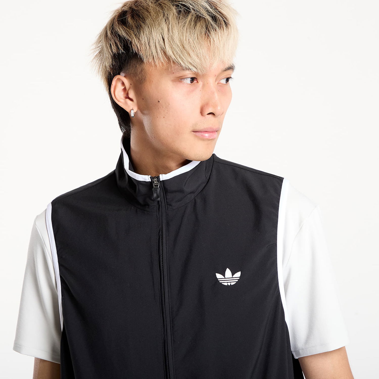 Vesta adidas Performance Adicolor Woven Vest Čierna | JZ5553, 1
