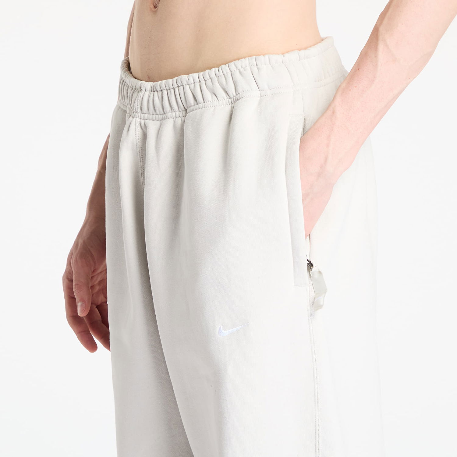 Tepláky Nike Solo Swoosh Open-Hem Fleece Pants Béžová | FN3342-072, 1