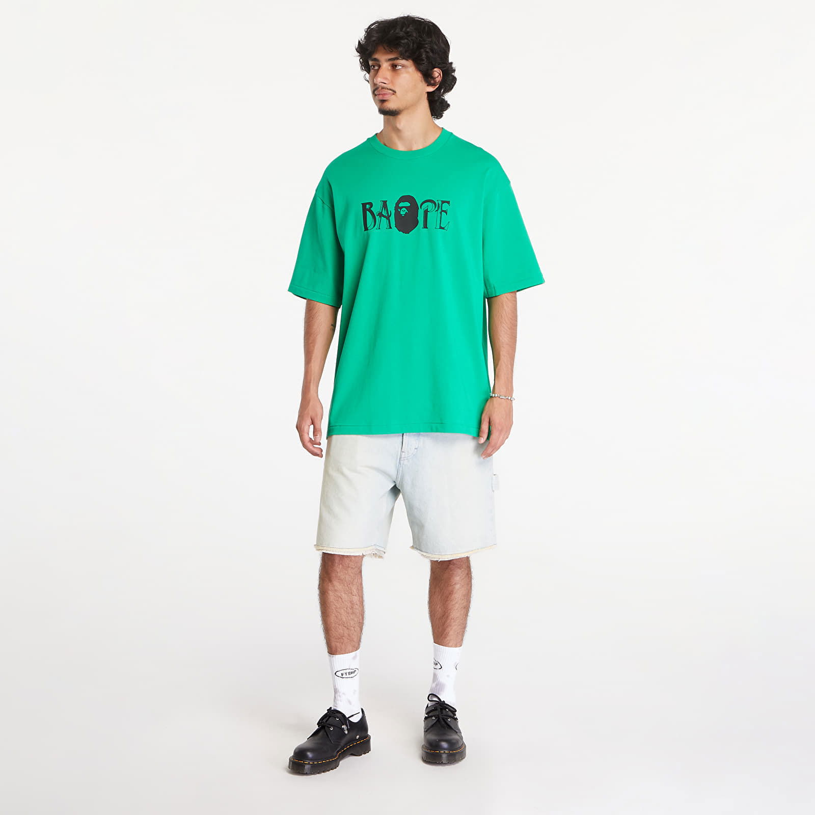 A BATHING APE Screen Print Logo Relaxed Fit Short Sleeve Tee Green