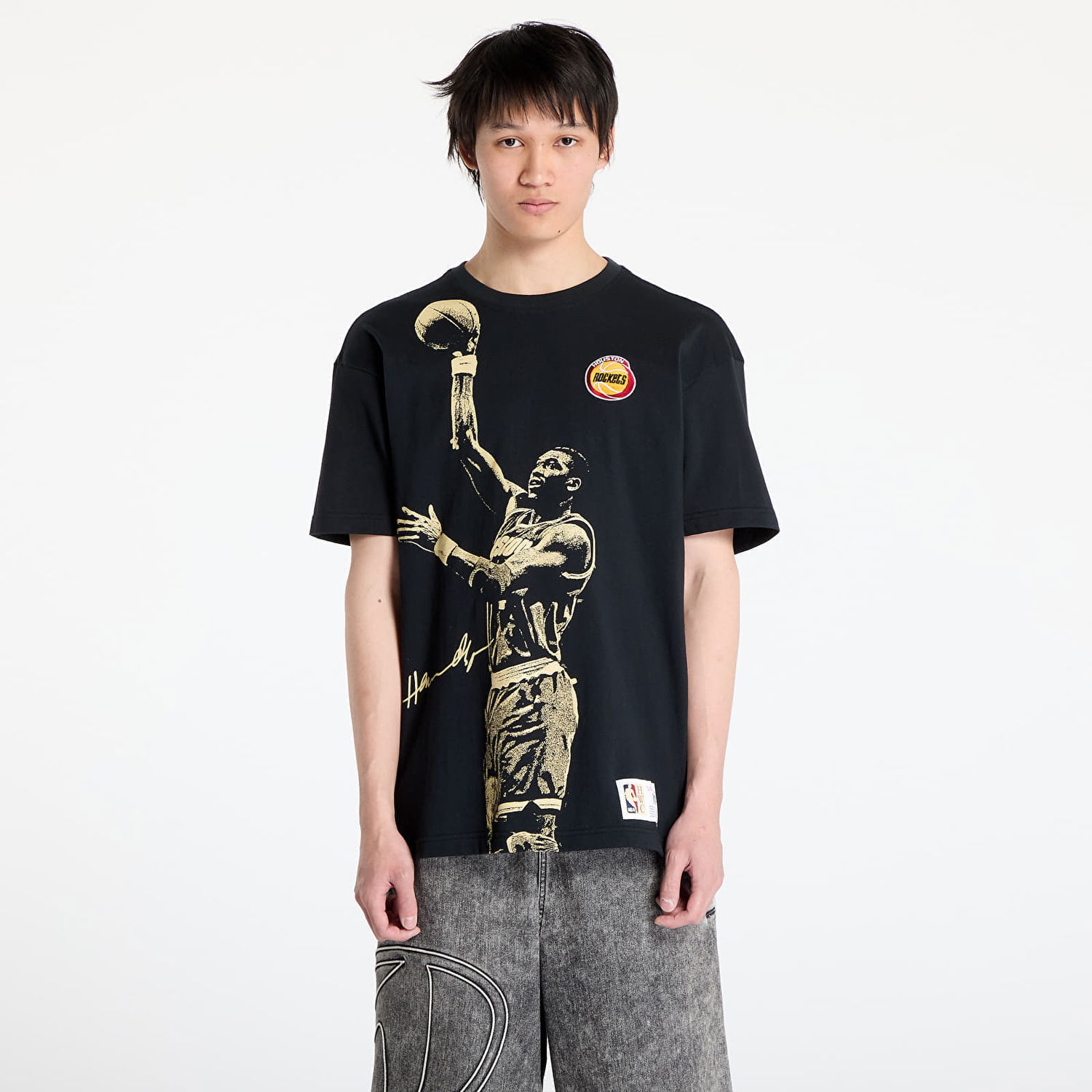 Tričko Mitchell & Ness Mitchell & Ness Houston Rockets Hakeem Olajuwon Vintage Graphic T-Shirt Čierna | NN12306-HROBLCK, 0