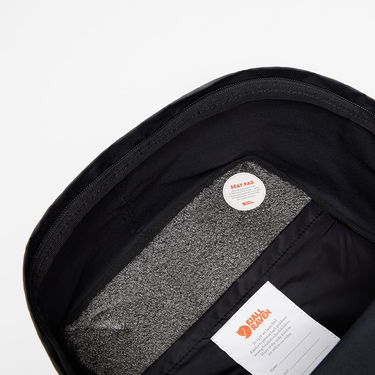 Batoh FJÄLLRÄVEN Kånken Laptop 15" Čierna | F23524-550, 2