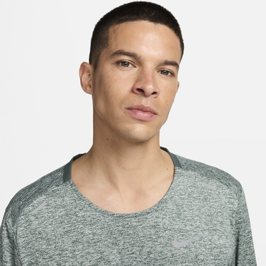 Tričko Nike Rise 365 Dri-FIT Zelené | CZ9184-338, 4