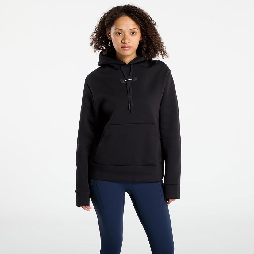 Mikina On Running Focus Tech Hoodie Čierna | 1WF30360553 W