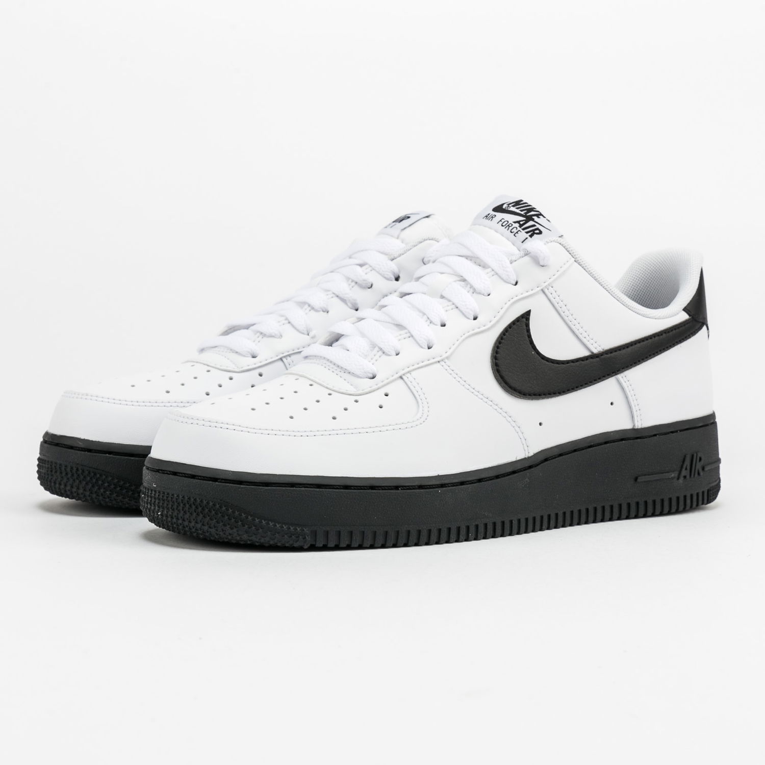 Tenisky a topánky Nike Air Force 1 '07 "White Black Sole" Biela | CK7663-101, 1