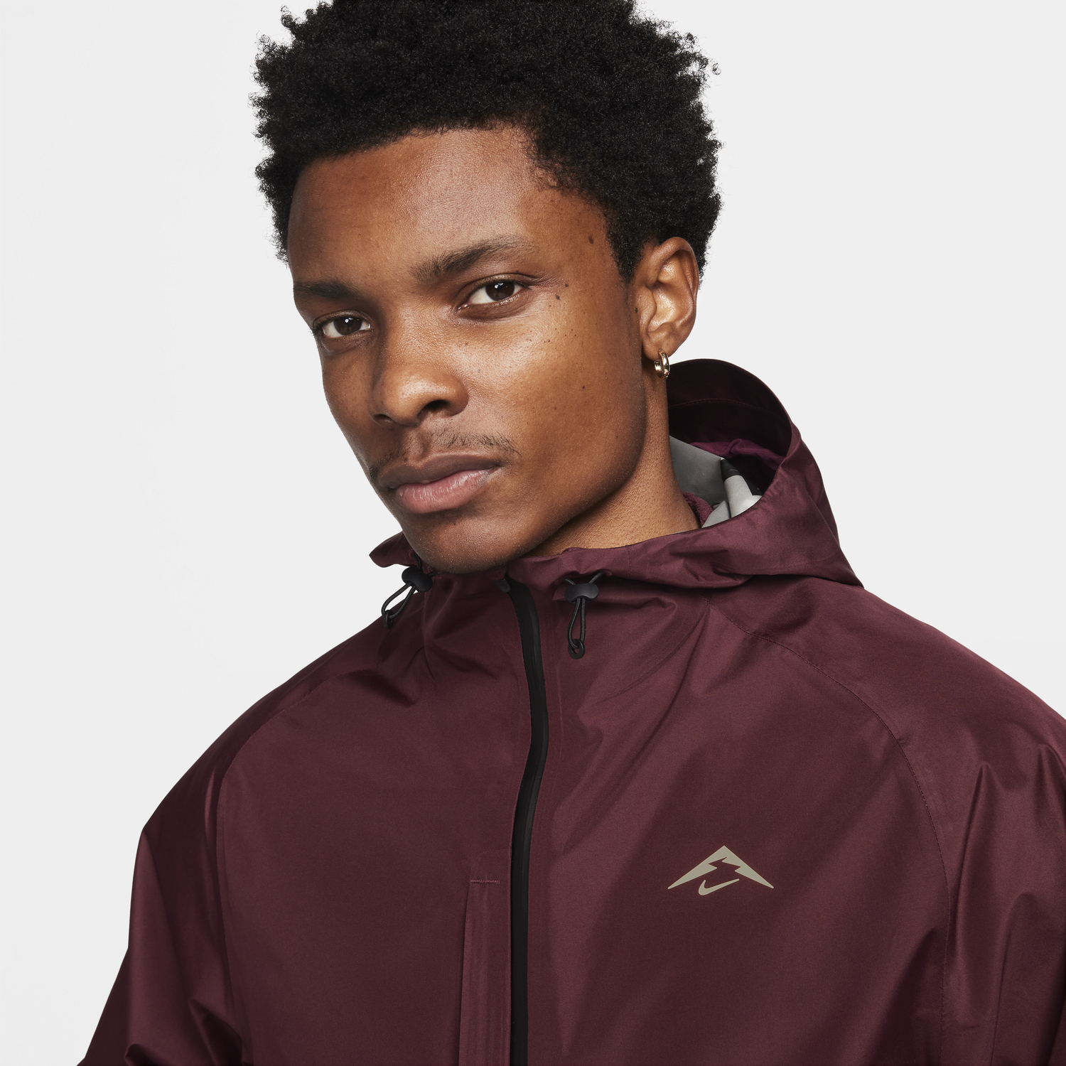 Vetrovka Nike Trail „Cosmic Peaks“ GORE-TEX INFINIUM Vínová | FB7532-681, 1